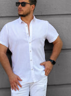 Biała Męska Koszula Z Klasycznym Kołnierzem Krótki Rękaw Slim Fit Letnia